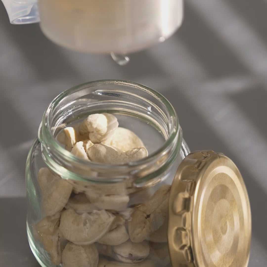Load and play video in Gallery viewer, 【15/e organic】Organic Acacia Honey 300g / 500g