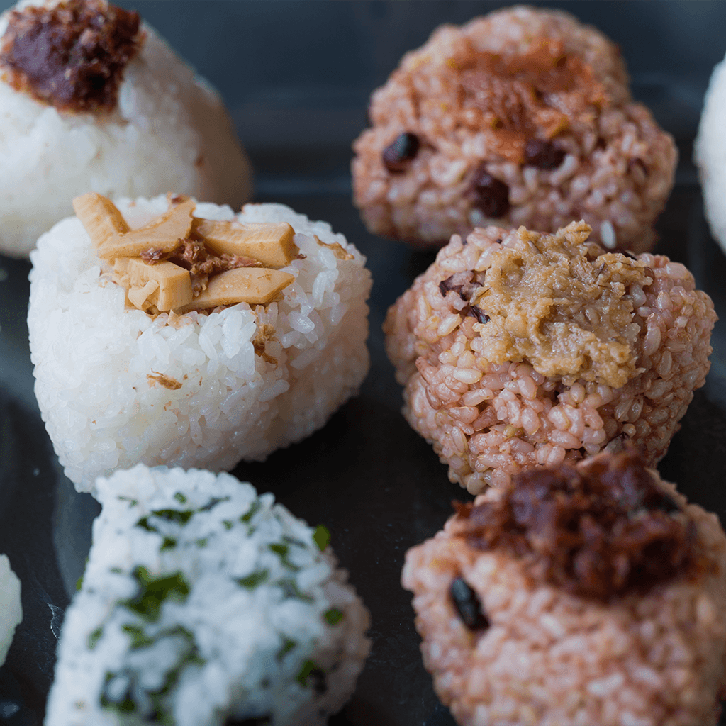 
                  
                    15/e organic 麻布十番店のデリ（おにぎり）
                  
                