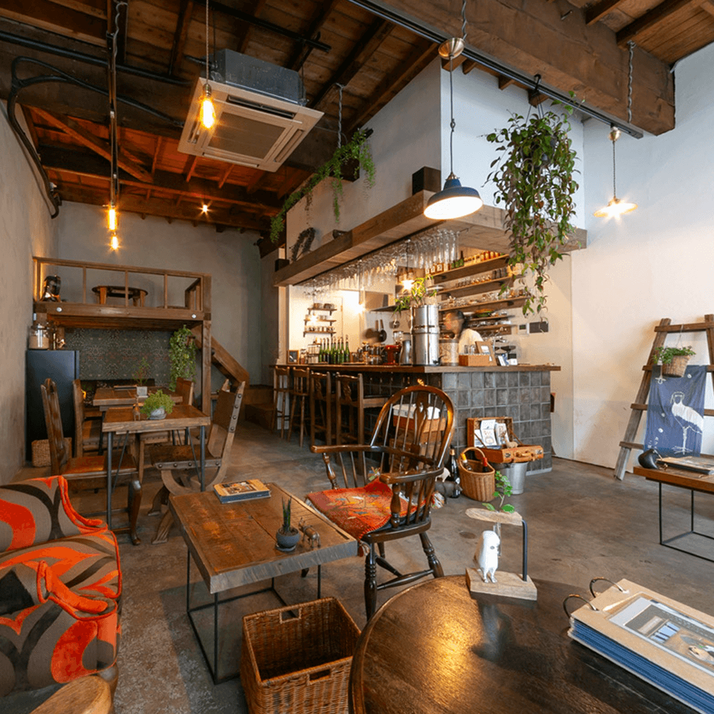 カフェこぼれび　内装