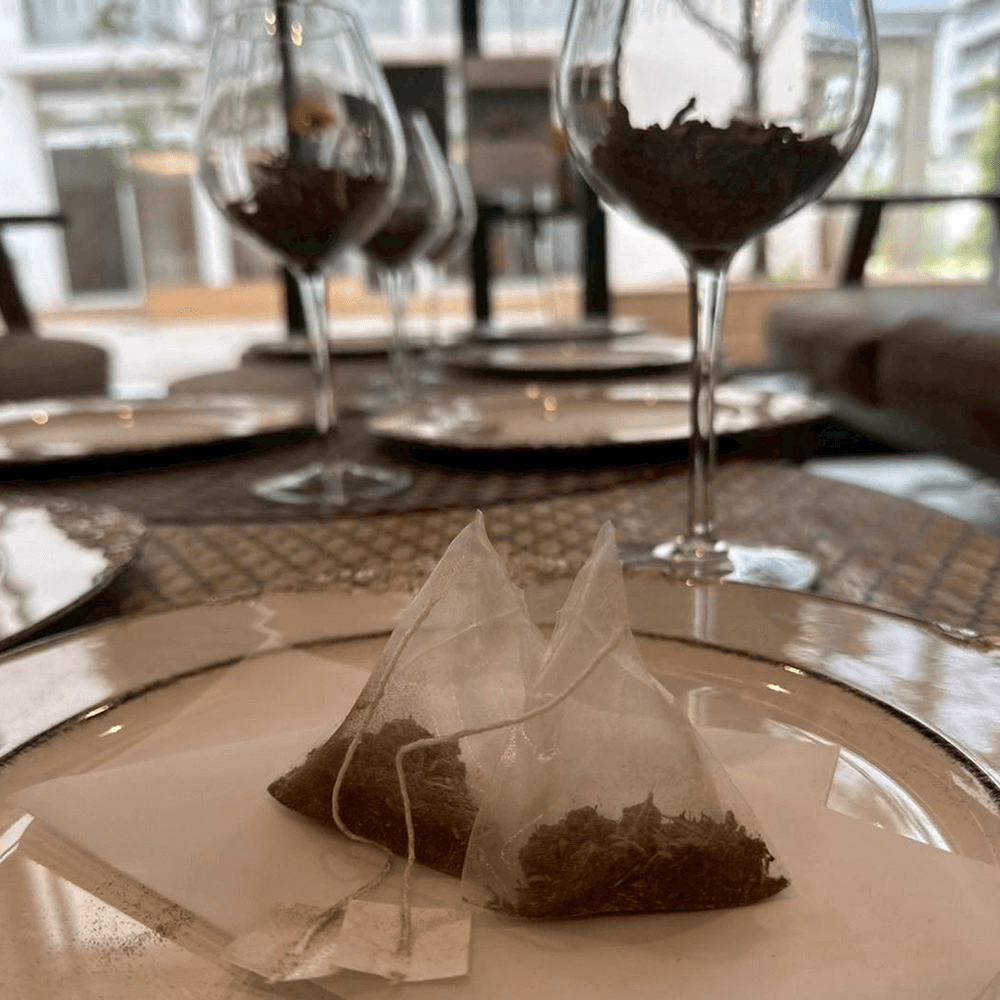 
                  
                    冬の“整え”薬草茶会TOKUJI YAKUSOUとコラボイベント！ 養生ティーバッグづくり体験会【FRIENDS会員様は1,000円OFF!!】
                  
                