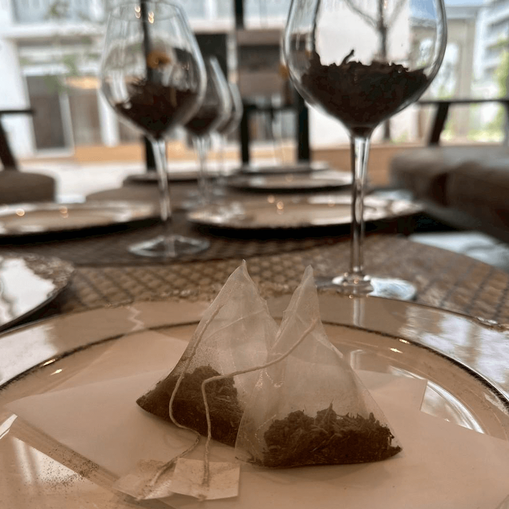 
                  
                    冬の“整え”薬草茶会TOKUJI YAKUSOUとコラボイベント！ 養生ティーバッグづくり体験会【FRIENDS会員様は1,000円OFF!!】
                  
                